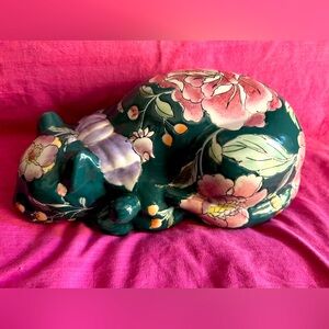 Gorgeous ceramic cat - beautiful colors - pretty floral - sweet sleepy cat
